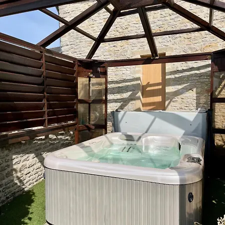 Appartement L'agapanthe, Avec Acces Piscine Et Jacuzzi