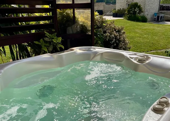 L'agapanthe, Avec Accès Piscine Et Jacuzzi
